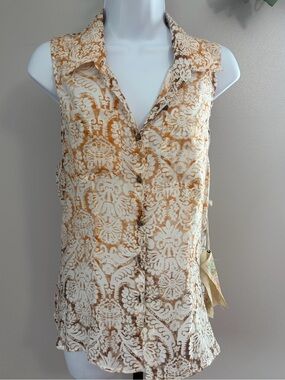 NWT Aratta Silent Journey- Sleeveless Button-Front 2 Pattern Top